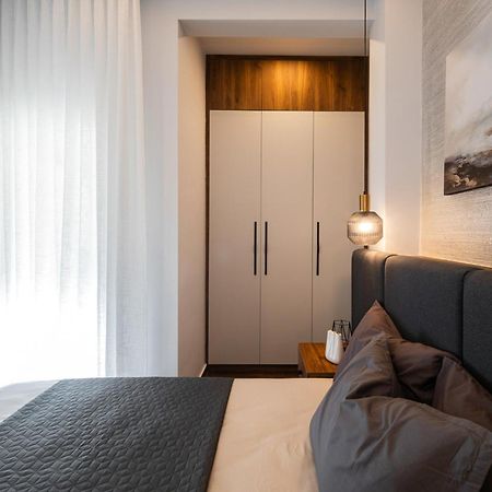 P Deluxe Suites 8 Salonicco Esterno foto